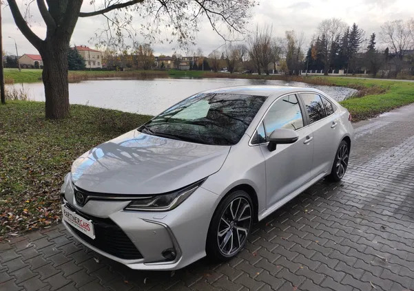 samochody osobowe Toyota Corolla cena 76000 przebieg: 42000, rok produkcji 2020 z Resko